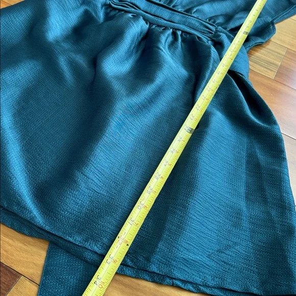 H&M dress - Picture 8 of 10